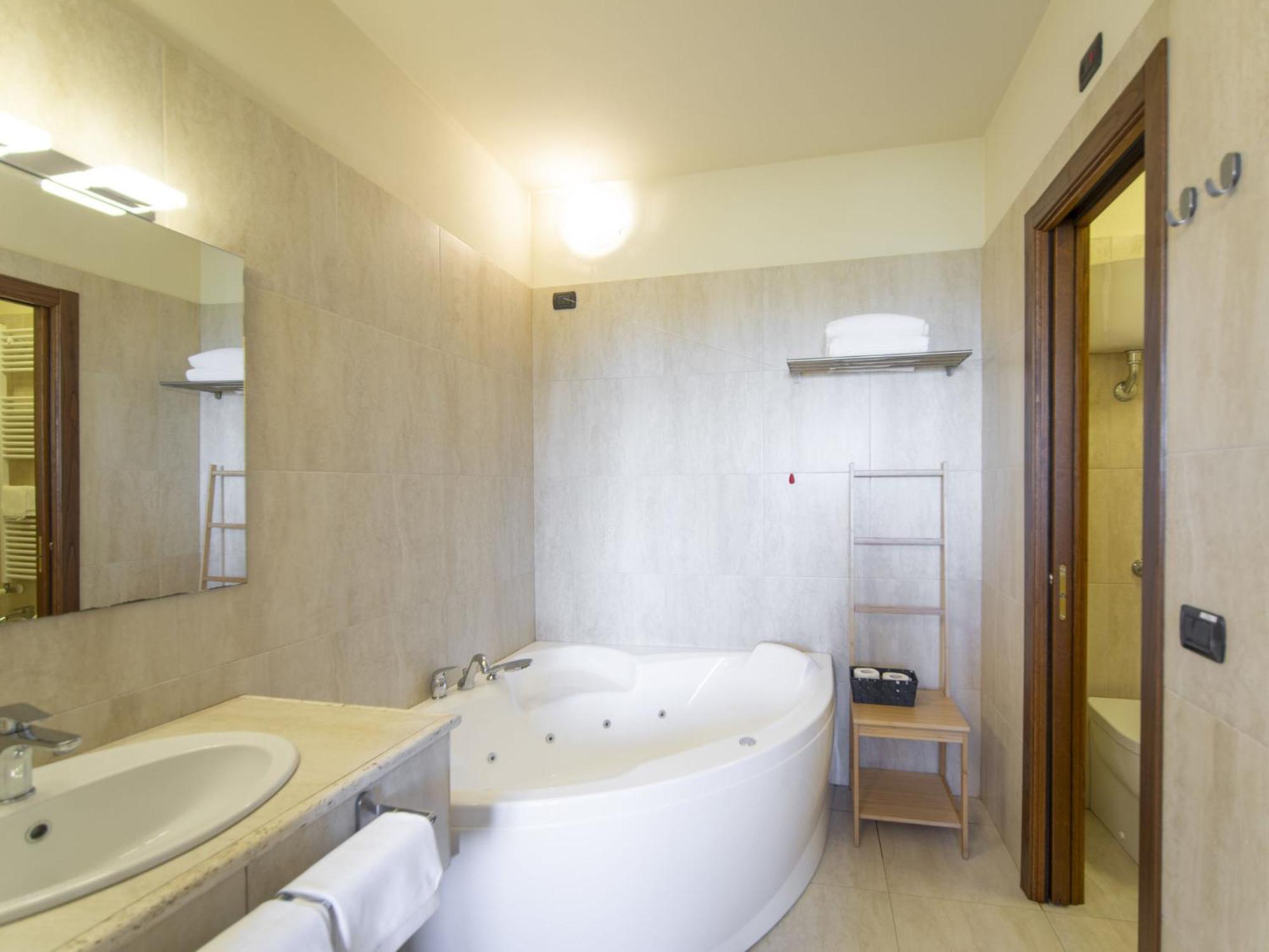 Holiday Home Borgo Carradori By Interhome لوسيغنانو المظهر الخارجي الصورة